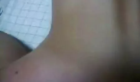 Jasmine Lin là vẫn còn rất trẻ và thiếu kinh nghiệm, giáo viên, nhưng mẹ và khôn sex bua nhat ban ngoan chính Sharon Kane là luôn luôn sẵn sàng giúp đỡ của cô.
