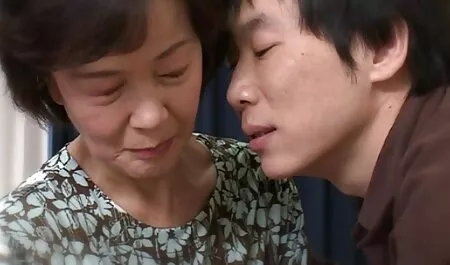 Thổi kèn, và người đầu tiên với một phim sex nhật bản full không che người da đen ở trên giường.