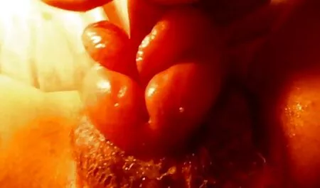 Đỏ, da đen, người phụ nữ lớn sex nổi tiếng nhật bản với một chàng trai