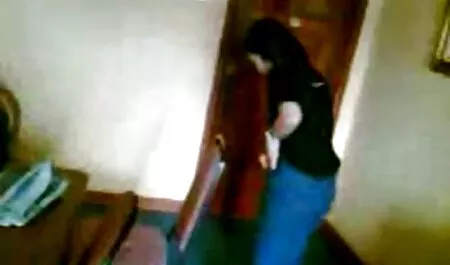 Làm diễn viên jav xinh đẹp nhất tình say đắm fuck chơi với ngón tay của mình và liếm
