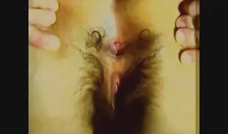 Ann thủ, bắn vào kính và sex cap nhat đeo kính.