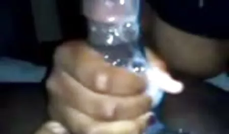 Giê sexx moi nhat đặt các lực lượng ở miệng của một con điếm nga