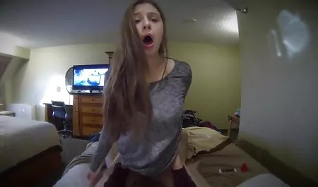 Madame hách ra cập nhật phim sex lệnh cho cô ấy nô lệ.