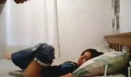 Các tóc ngắn cô gái đã kết phim xx moi nhat thúc của bạn trai của cô trong miệng.