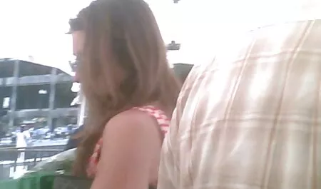 Châu á nụ hôn say sex không che nhật đắm qua quần lót.