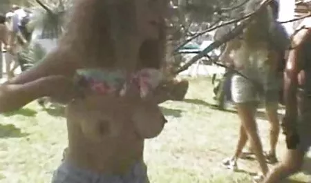 Cô sex cap nhat gái tóc vàng riêng thoát y