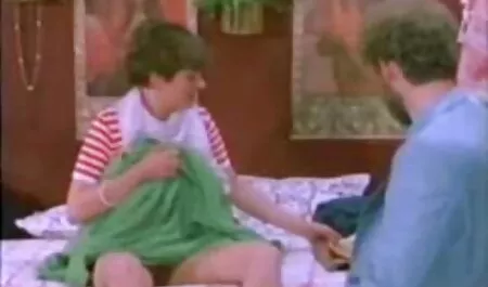 Karen với jav hd moi nhat kính