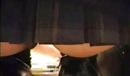 Chơi tập thể sex nhật bản không che full hd trong một hộp đêm