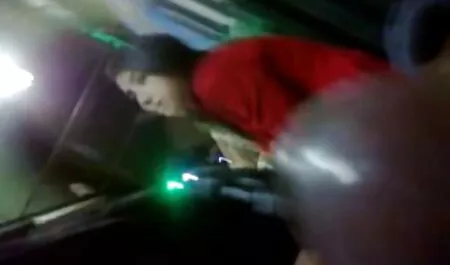 Tóc đỏ có một điểm và một tấm phim sex nhat ban gai xinh khong che bìa và họ đang trên khuôn mặt của cô