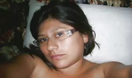 Em đóng với sex jav moi nhat ngón tay của cô.