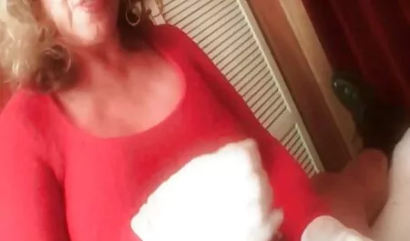 Các cô gái tóc vàng trong kính, diễn viên jav hot nhất lắc âm hộ của cô, nếu như cuộn lên, và rất nhanh chóng.