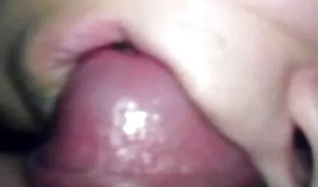 Gái với bộ phim sex nhat ban julia ngực đẹp, tắm trong bồn tắm nước nóng, chân vuốt ve cô gái với một con chó cái đó, tất cả mọi người muốn bơi