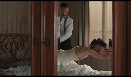 Vẻ đẹp kéo phim sex nam nhật bản trên sàn.